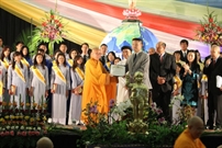 Bấm vào hình để xem slide Show