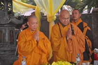 Bấm vào hình để xem slide Show