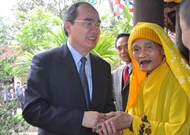 Bấm vào hình để xem slide Show