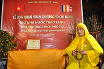 Bấm vào hình để xem slide Show