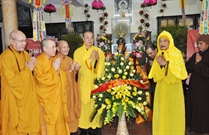 Bấm vào hình để xem slide Show