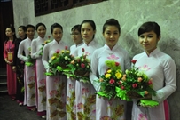 Bấm vào hình để xem slide Show