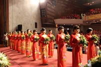 Bấm vào hình để xem slide Show