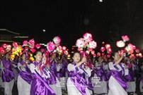 Bấm vào hình để xem slide Show