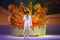 Bấm vào hình để xem slide Show