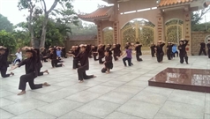 Bấm vào hình để xem slide Show