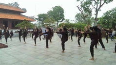Bấm vào hình để xem slide Show