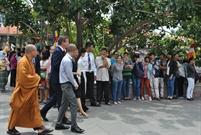 Bấm vào hình để xem slide Show
