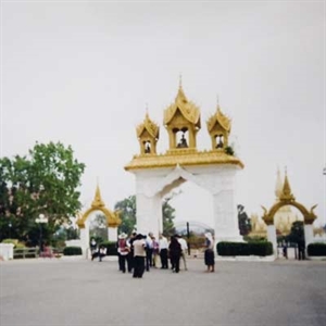 Từ Viên Chăn tới Luông Pra Băng- Kỳ cuối: Thăm thẳm đường dài