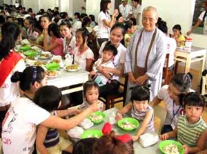 “Ngôi nhà” cưu mang 300 trẻ bất hạnh