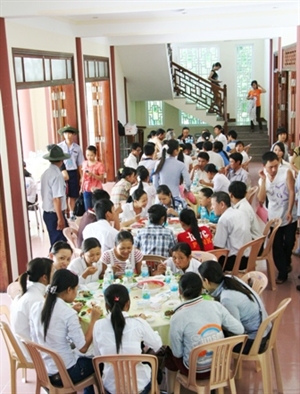 Huế: Cơm chay và chỗ ở miễn phí cho sĩ tử thi ĐH