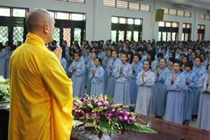 Hình ảnh: khóa tu mùa hè tại chùa Hoằng Pháp đợt 1 năm 2011