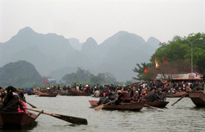 Công khai phí dịch vụ trong lễ hội chùa Hương