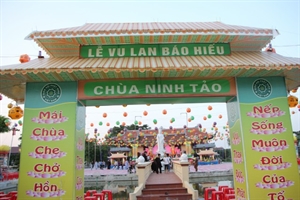 Hà Nam: Chùa Ninh Tảo tổ chức Đại lễ Vu Lan – Bông hồng cài áo