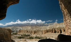 Hang động 14.000 năm tuổi tại Nepal Vương quốc PG bí ẩn