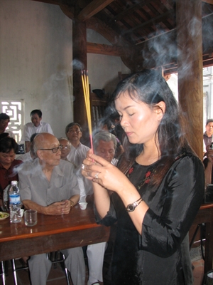 Nỗi khổ khó nói của các nhà ngoại cảm