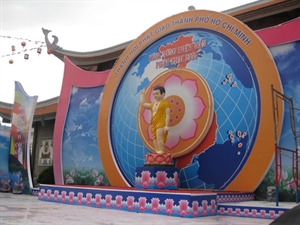 Thành phố mùa sen