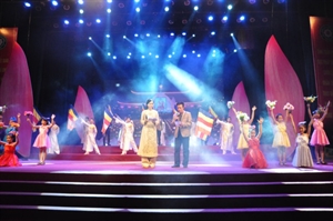 Lung linh đêm văn nghệ 