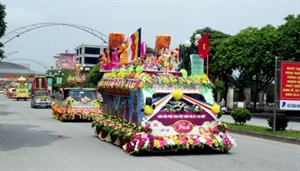 Diễu hành xe hoa kính mừng Đại lễ Vesak 2014