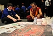 ANH QUỐC: Học sinh trường Redcar trải nghiệm văn hóa Phật giáo Tây Tạng