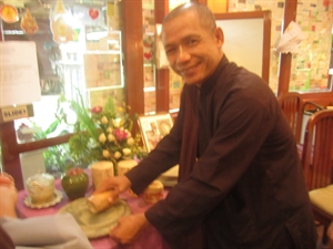 Những doanh nhân Việt thành đạt là Phật tử