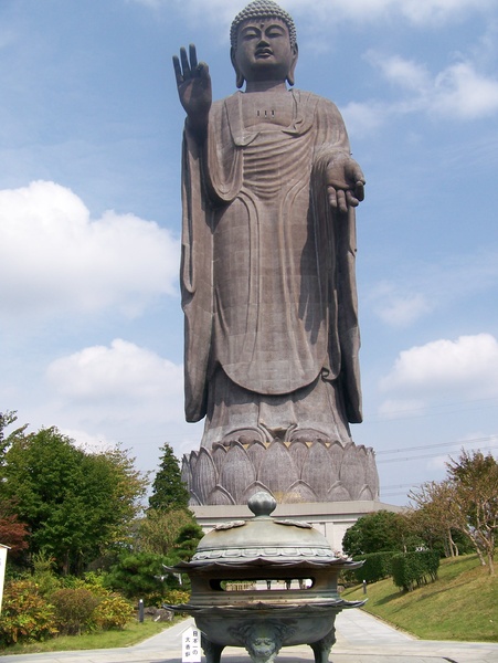 ushikudaibutsu-ibaraki-japan-daytime-fullimage1_600 ushikudaibutsu-ibaraki-japan-daytime-fullimage1_600