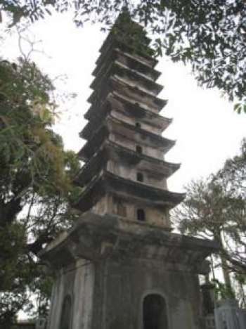 Tháp Phổ Minh 