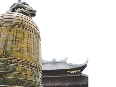 Chuông khổng lồ ở Bái Đính