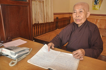 Ở tuổi 85, nhưng ni trưởng Thích Đàm Thanh vẫn rất nhanh nhẹn, khoẻ mạnh.