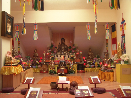 Chánh điện Chùa Vĩnh Nghiêm