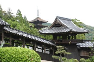 Rurikou Temple Pagoda.jpg