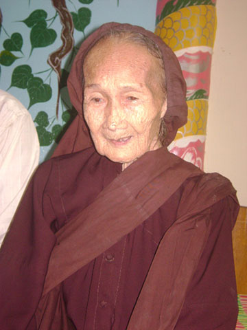 Bà Phạm Thị Tưởng