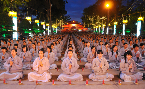 Lễ hội này đã được trung tâm sách kỷ lục Việt Nam xác lập là lễ hội phật giáo lớn nhất Việt Nam.