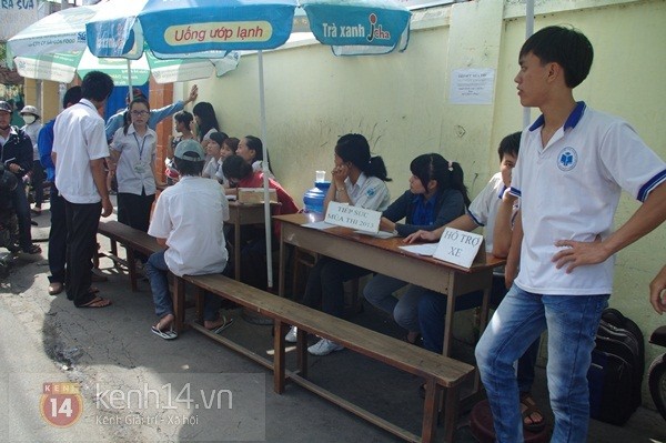 TP HCM: Sĩ tử lên thi, thành “VIP” miễn phí 5