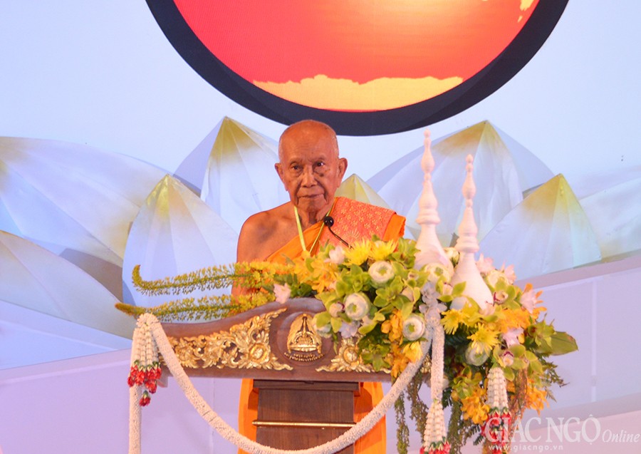 Khai mac Vesak 2015 (17).jpg