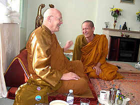 ajahn-sumedho-2.jpg