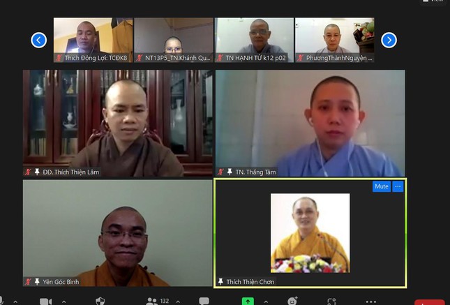 Tăng Ni sinh Trường Trung cấp Phật học TP.HCM tham gia khóa học bồi dưỡng trực tuyến ảnh 1