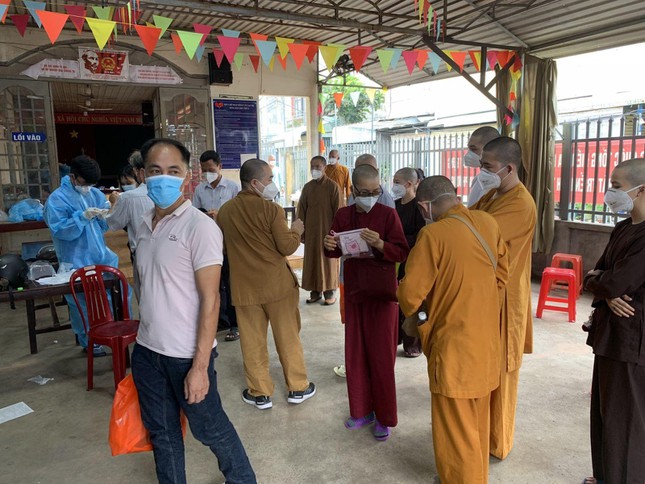 Những ngày làm việc đầu tiên của nhóm tình nguyện viên Phật giáo tỉnh Đồng Nai ảnh 3
