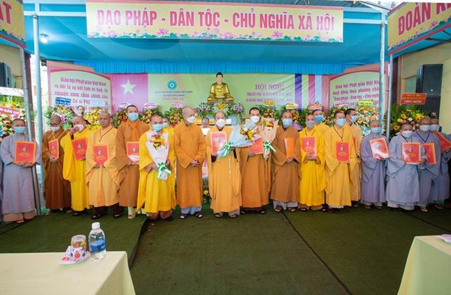 Hội nghị tổng kết hoạt động Phật sự, chuẩn y nhân sự Ban Trị sự GHPGVN huyện Phú Ninh (2021-2026) ảnh 6
